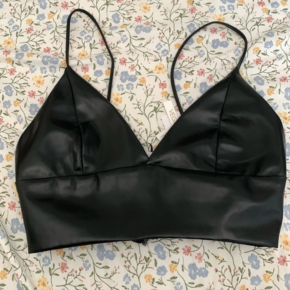 Faux leather top - Picture 1 of 4